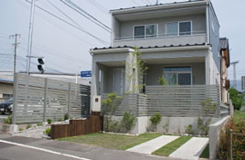建物と敷地の写真