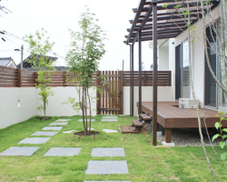 植栽、グランドカバーの施工例です